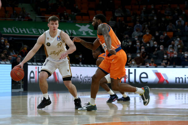 者投票更是 者投票更是