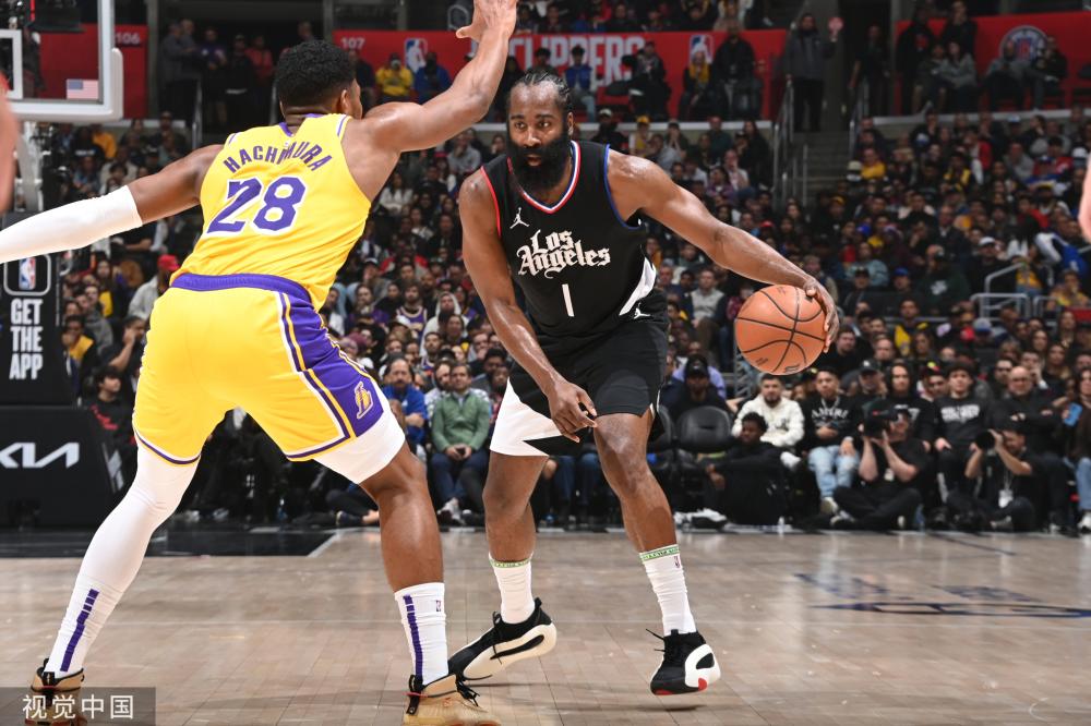 下显得力不 下显得力不