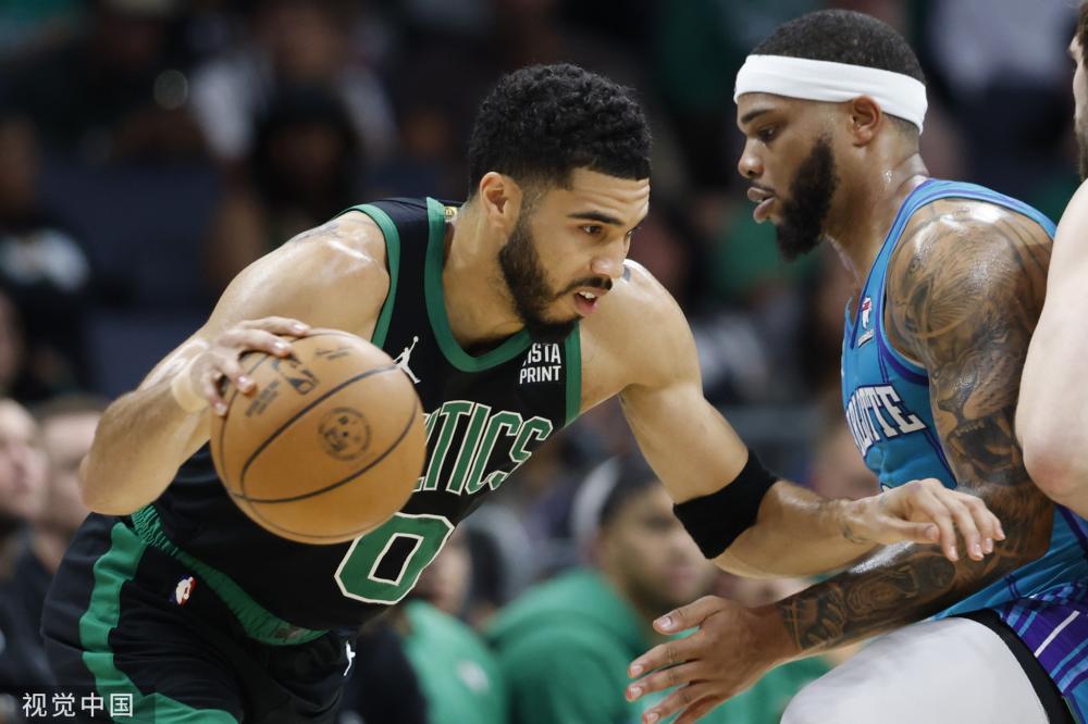 球员站稳脚 球员站稳脚