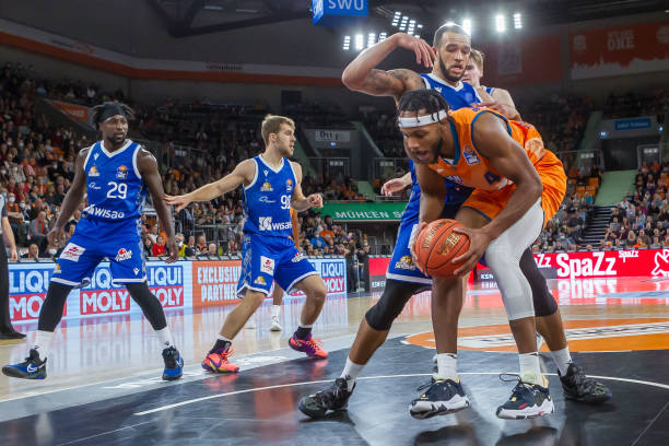 其周边的环 其周边的环