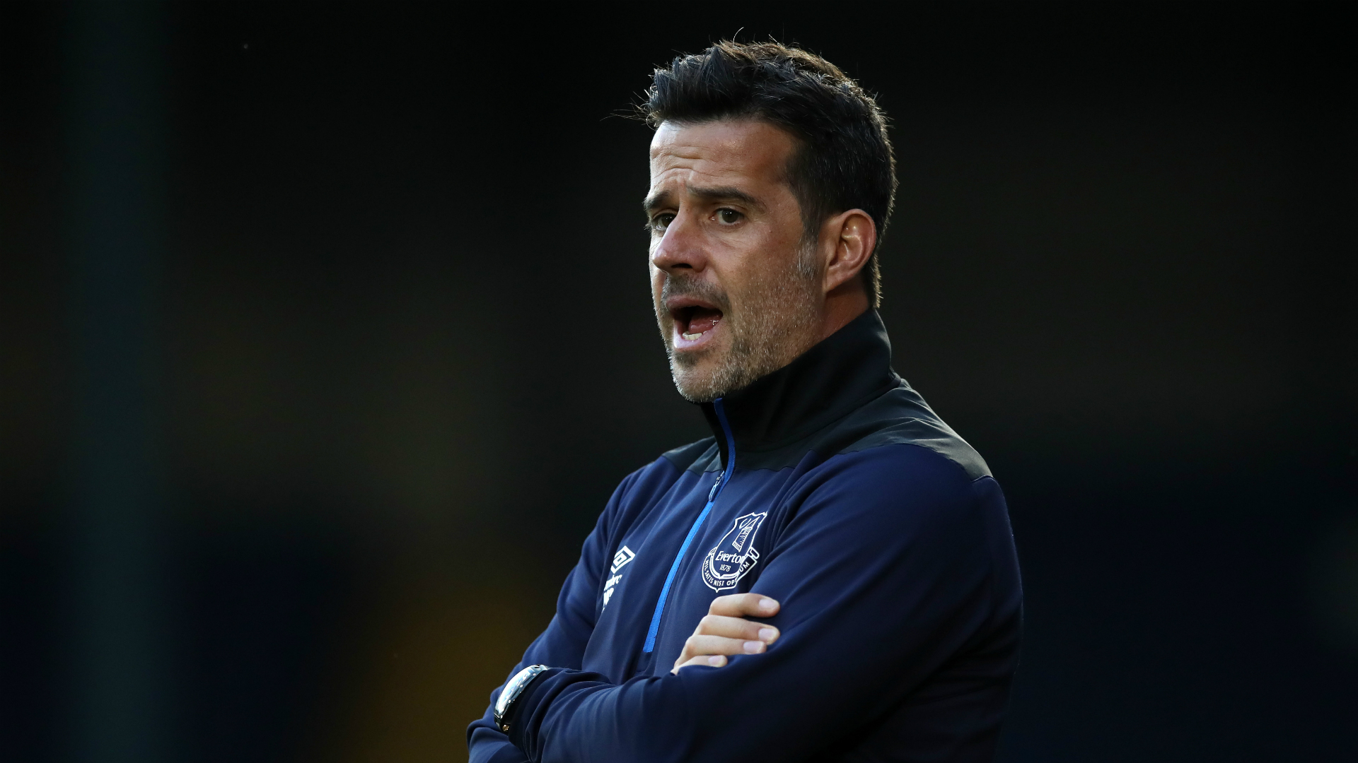 主教练及队 主教练及队